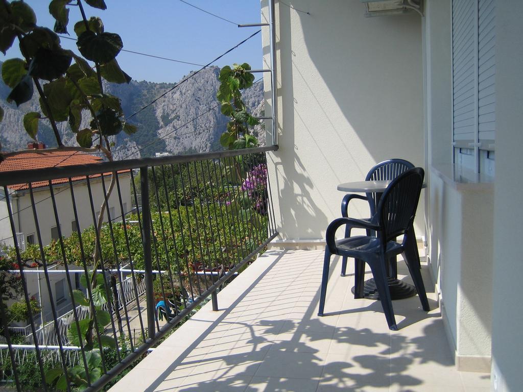 Apartment Kate Omis Exterior photo